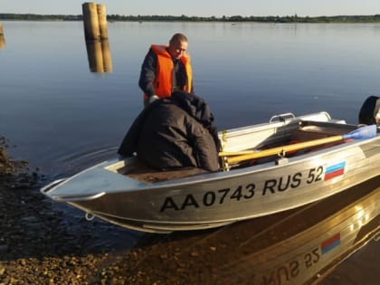 Рано утром в Городецком районе перевернулась лодка с рыбаком