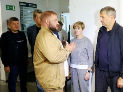 Работу офиса врача общей практики в поселке Бабушкино проверили глава города и депутаты Думы Дзержинска.