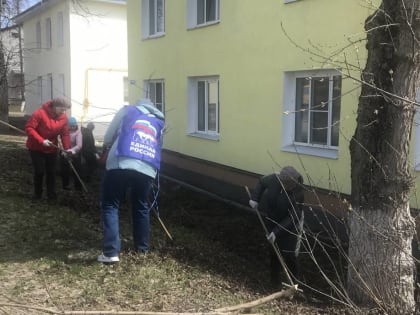 Навашинские активисты приводят в порядок памятники героям Великой Отечественной войны и общественные территории