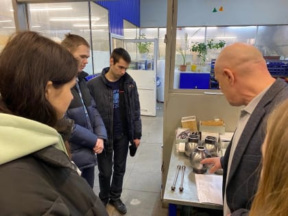Первокурсники политехникума СарФТИ побывали на промышленных предприятиях Сарова