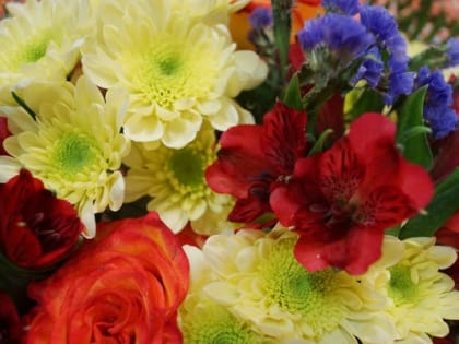 Уважаемые работники почты, поздравляем вас с профессиональным праздником!