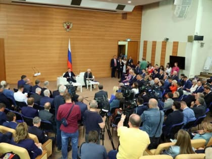 Поддержка фронта и исполнение народной программы: «Единая Россия» подвела итоги весенней сессии