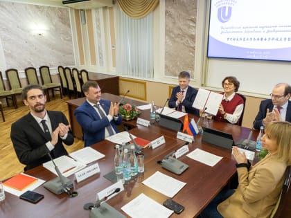 ННГУ и Сианьский электротехнический университет заключили соглашения о сотрудничестве