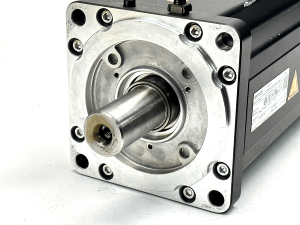 Сравнение стоимости ремонта и замены серводвигателя: что выгоднее для бизнеса