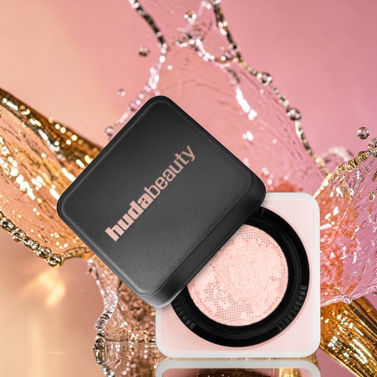 Huda Beauty Easy Bake Cherry Blossom