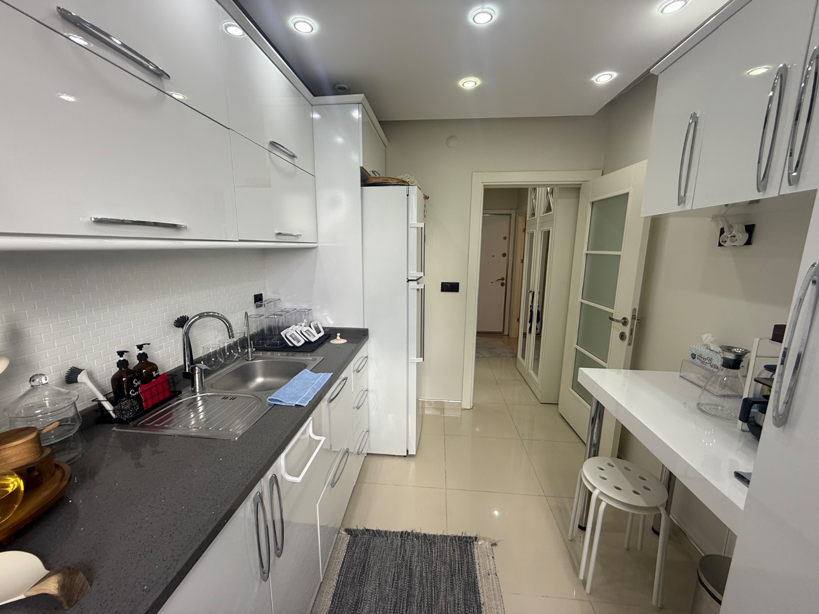 KAPALI OTOPARKLI YÜKSEK GİRİŞ 2+1-75m2 - 25