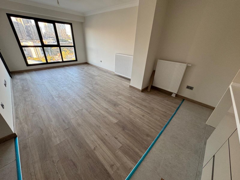 BURAK'TAN SIFIR - SOSYAL SİTEDE - 2+1 BÜYÜK TİP -BALKONLU-ARAKAT SATILIK DAİRE - 3