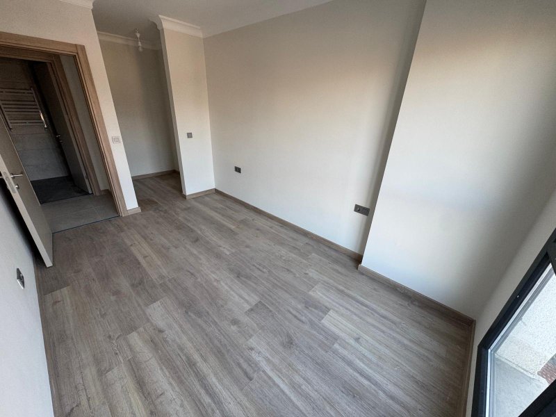 BURAK'TAN SIFIR - SOSYAL SİTEDE - 2+1 BÜYÜK TİP -BALKONLU-ARAKAT SATILIK DAİRE - 13