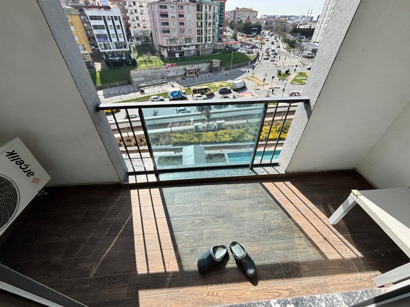 MÜKEMMEL LOKASYONDA 1+1 BÜYÜK TİP ŞEHİR MANZARALI SATILIK DAİRE - 12