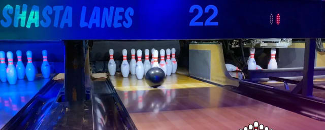 bowling lane photograph — Shasta Lanes Bowling Alley, from its own website