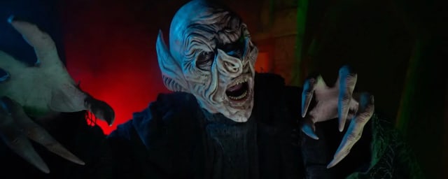 haunted attraction monster/animatronic display — Sacramento Scream Park, from its own website
