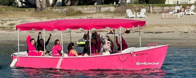 venue boat photograph — Pretty Pink Boat San Diego, from its own website