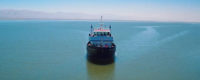 research/tour boat on water — Marine Science Institute, from its own website