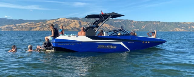 Clear Lake Boat Rides, from its own website