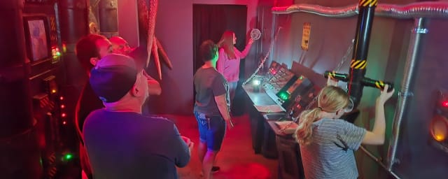 Mystery Mayhem Escapes & Axe Throwing, from its own website
