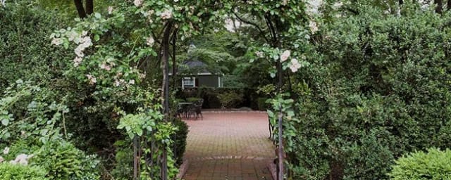 grounds photograph — Historic Strawberry Mansion, from its own website