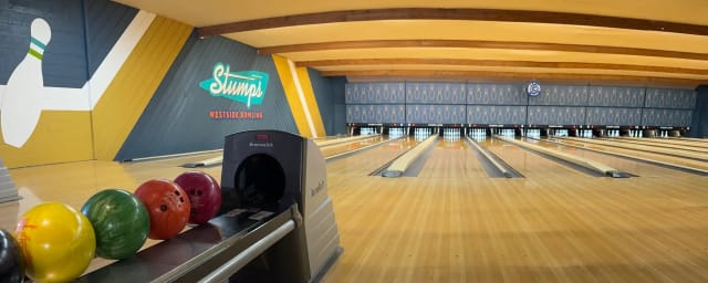 venue interior — Stump's Lanes, from its own website