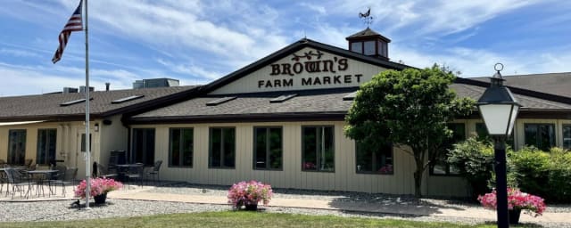 Brown's Orchards & Farm Market, from its own website