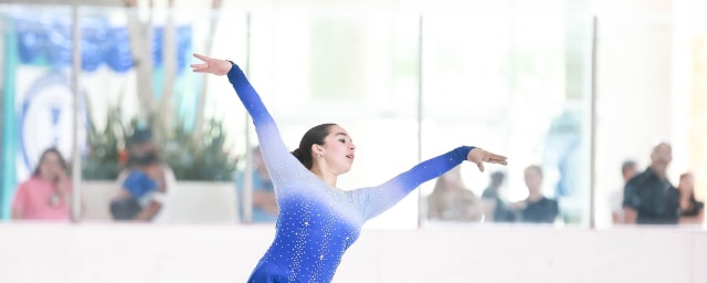 Ice Skate Memorial City, from its own website