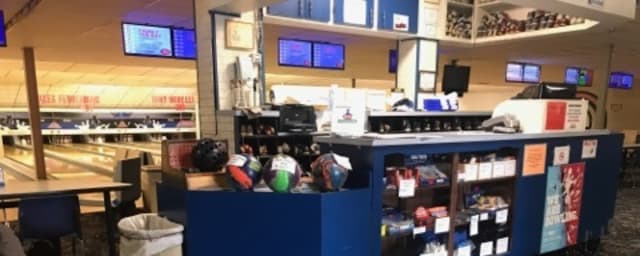 Lincoln Lanes, from its own website