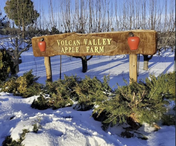 Volcan Valley Apple Farm, from its own website