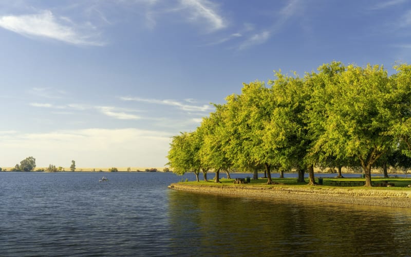 Lake Yosemite Recreation Area, from its own website
