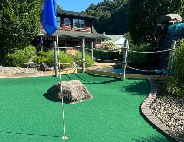 Hocking Hills Mini Golf, from its own website