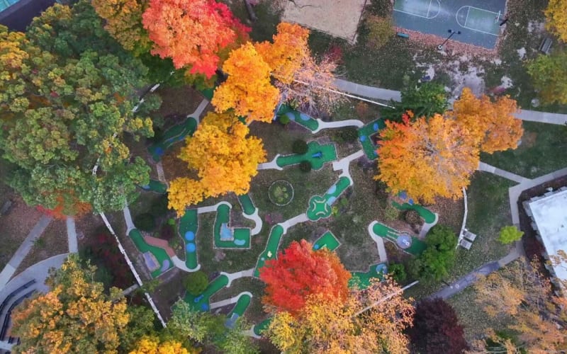 Lakeside Mini Golf, from its own website
