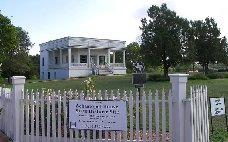 Sebastopol House Historic Site, from its own website