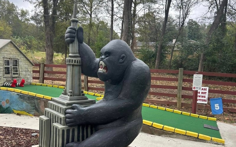 Eagle's Nest Mini Golf, from its own website