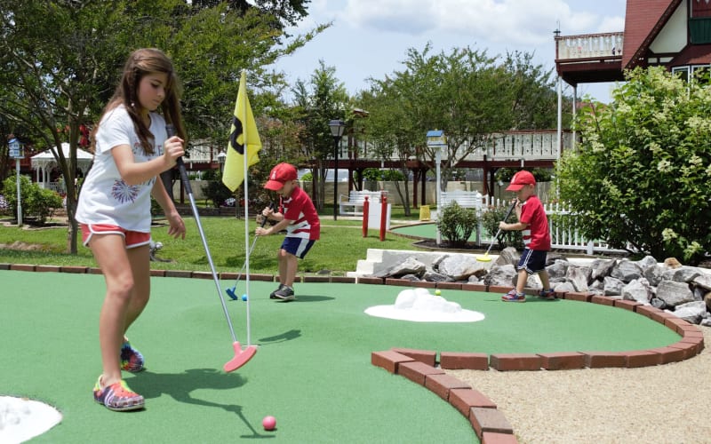 Alpine Mini Golf, from its own website