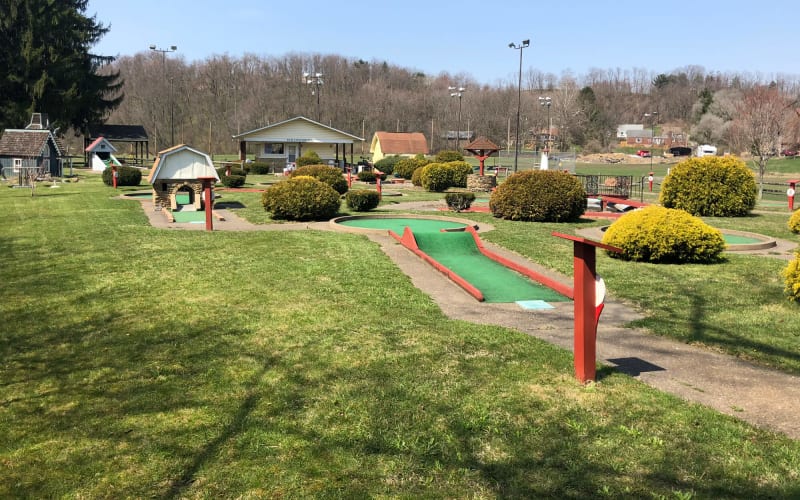 Willowbrook Mini Golf and Driving Range, from its own website
