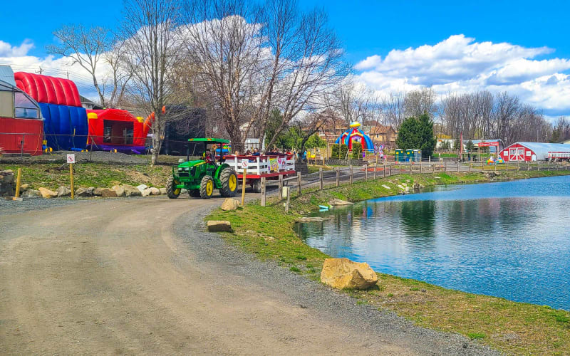 Dogwood Acres Family Farm, from its own website