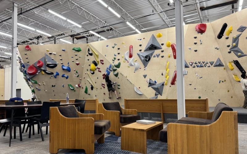 Mustangs Bouldering, from its own website