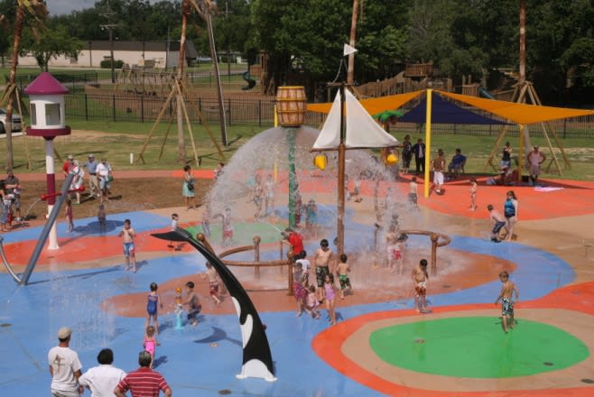 Port Neches Splash Park, from its own website