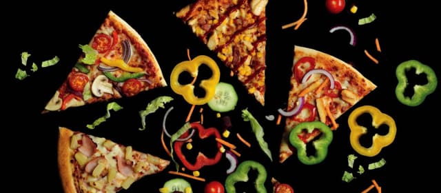 Pizza Hut Restaurants trending