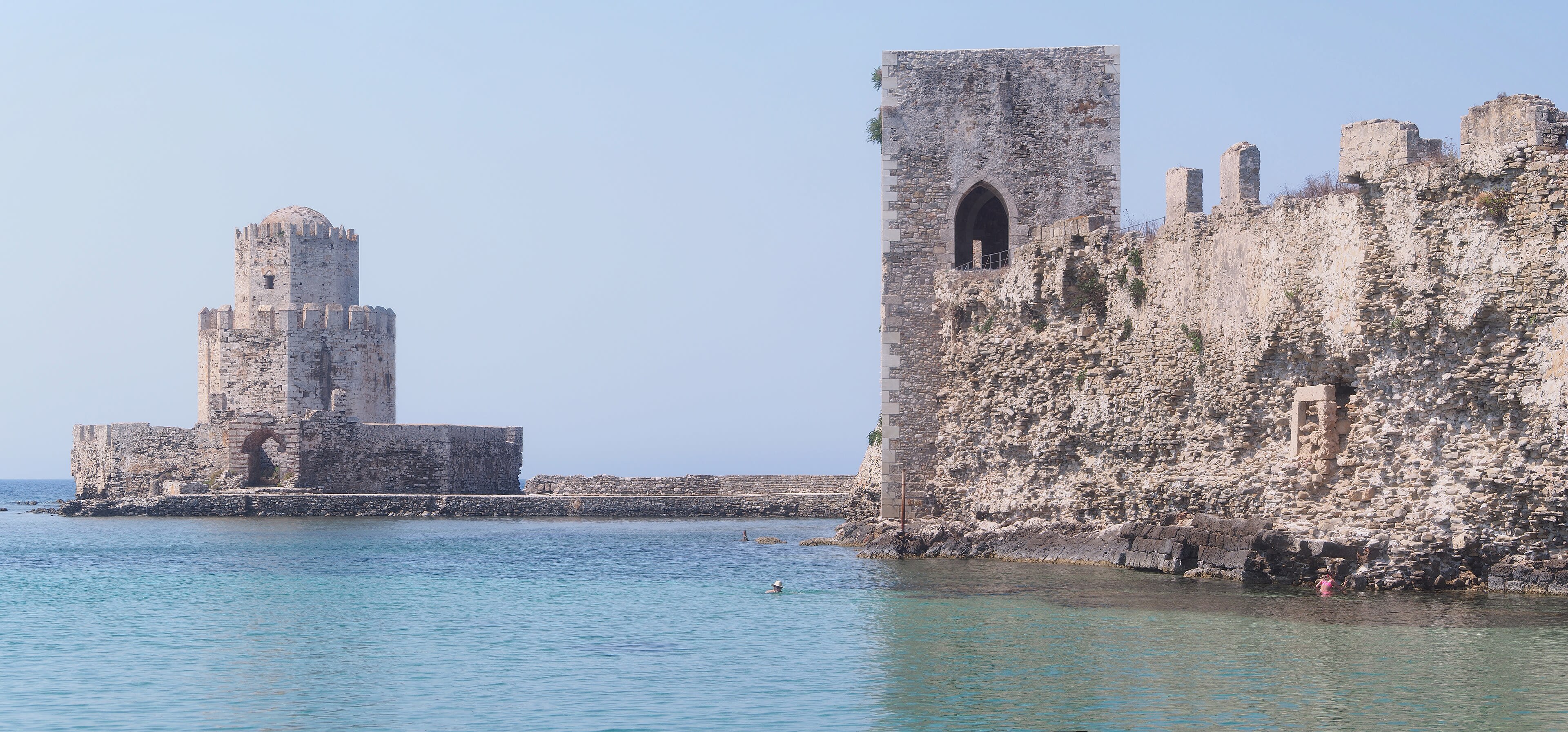 Le château de Méthoni en Messénie, décor de la région où a été tourné L'Odyssée de Christopher Nolan