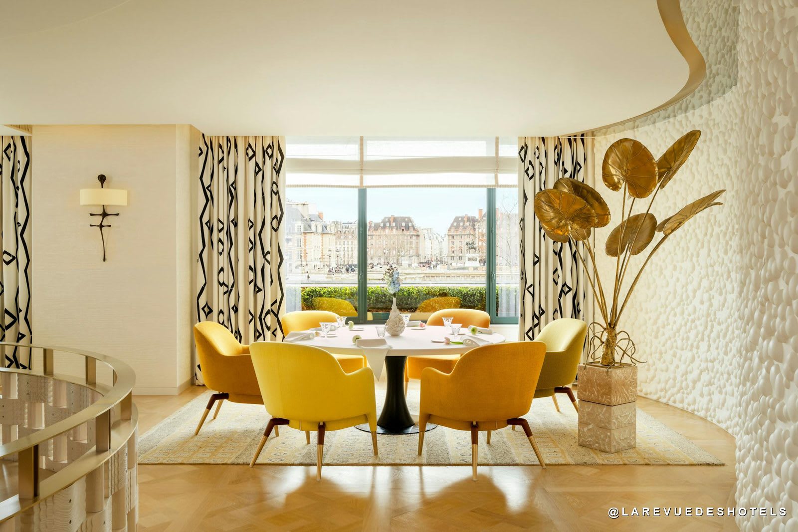 The dining room of Plénitude restaurant at Cheval Blanc Paris