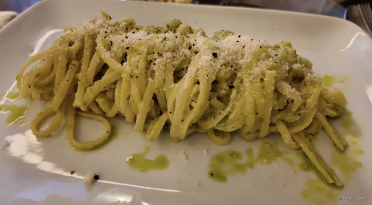 Des pâtes au pesto, restaurant Mémoire · Château La Borde en Sologne · La Revue des Hôtels