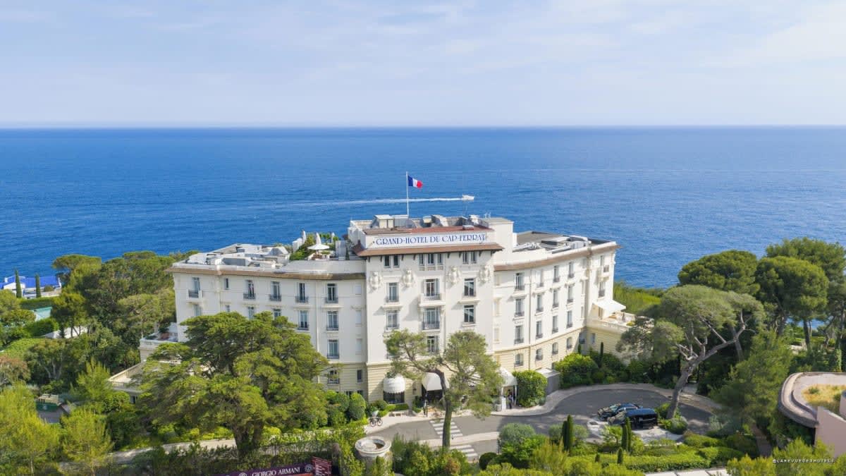 Grand-Hôtel du Cap-Ferrat, A Four Seasons Hotel, façade du palace à Saint-Jean-Cap-Ferrat