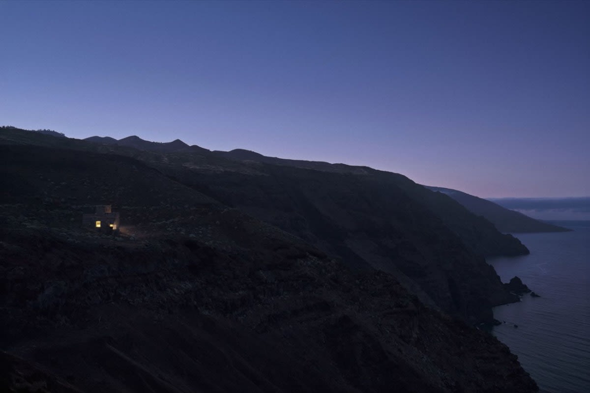 El Elevador, refuge isolé sur une falaise volcanique d'El Hierro, aux Canaries