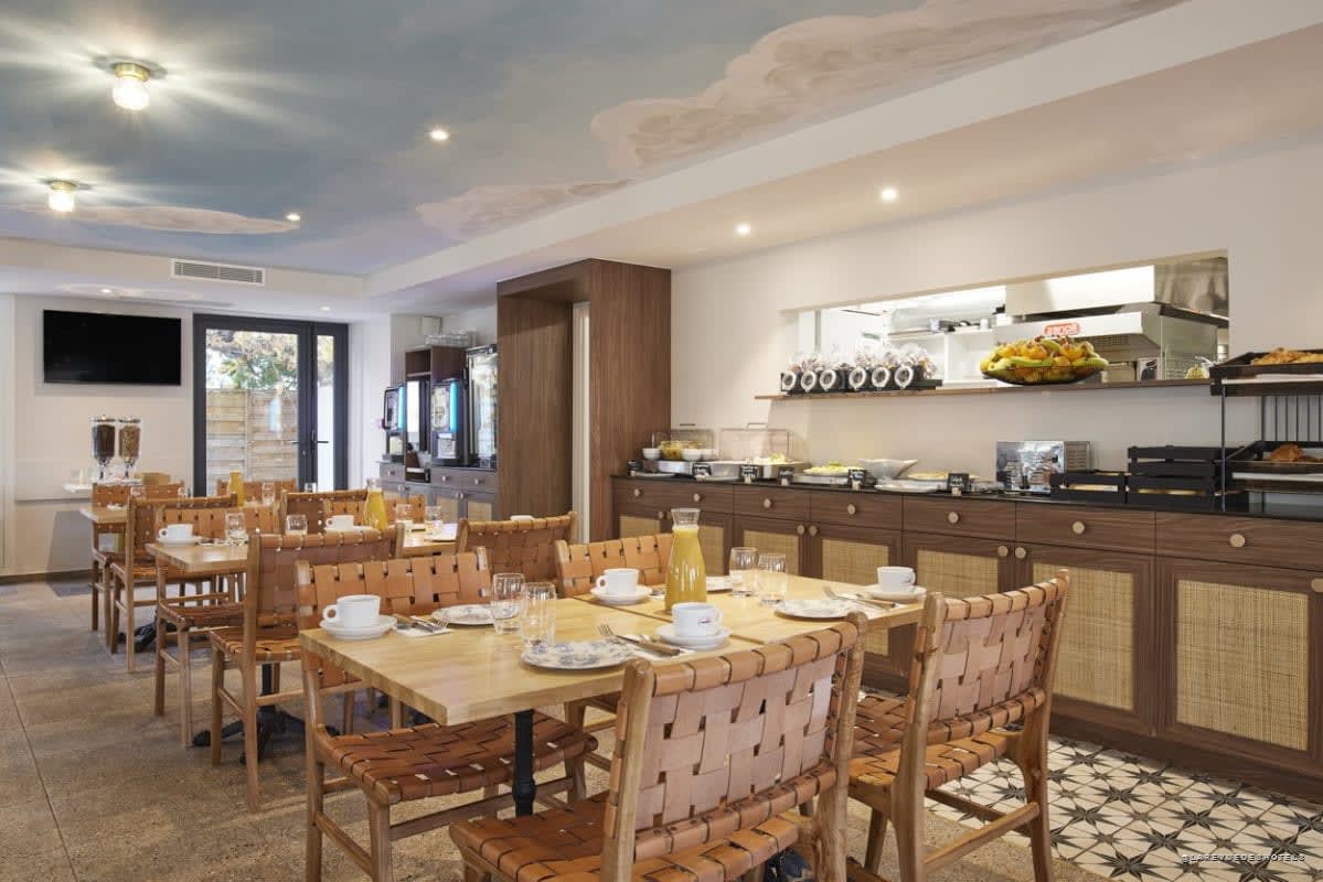 Gigi Tavola restaurant room at Hôtel Isidore in Nice