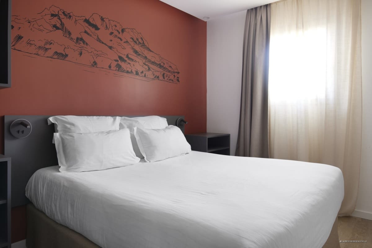 Room at the new Hôtel Cyano in Fréjus