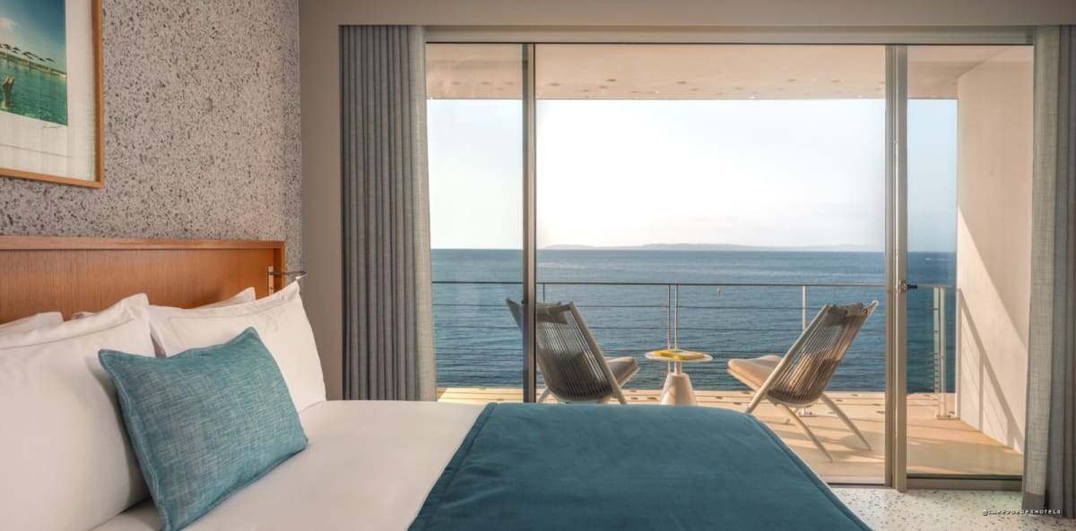 Room with sea-facing balcony, Hôtel Les Roches, Le Lavandou