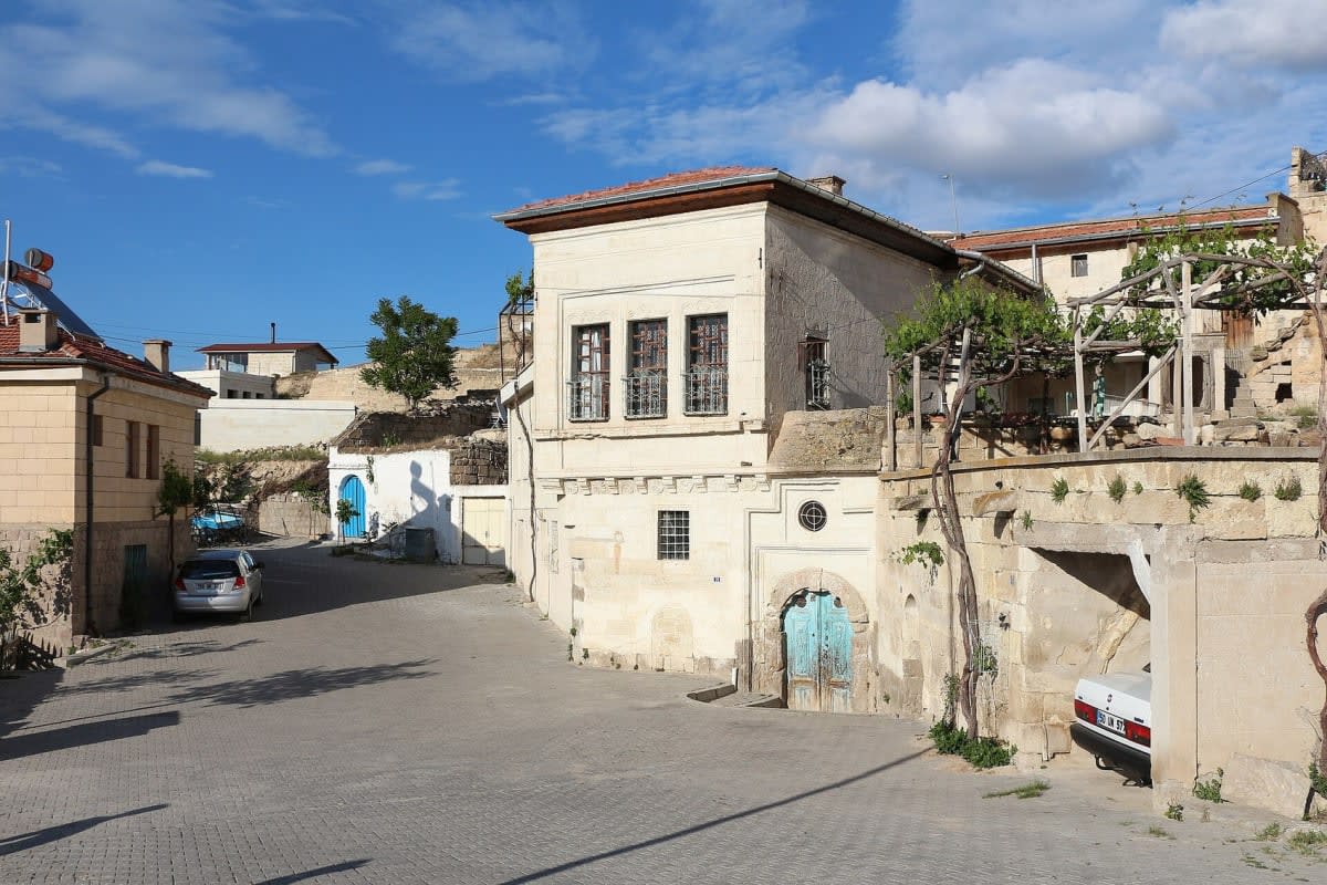 Maisons de pierre taillee a Mustafapasa