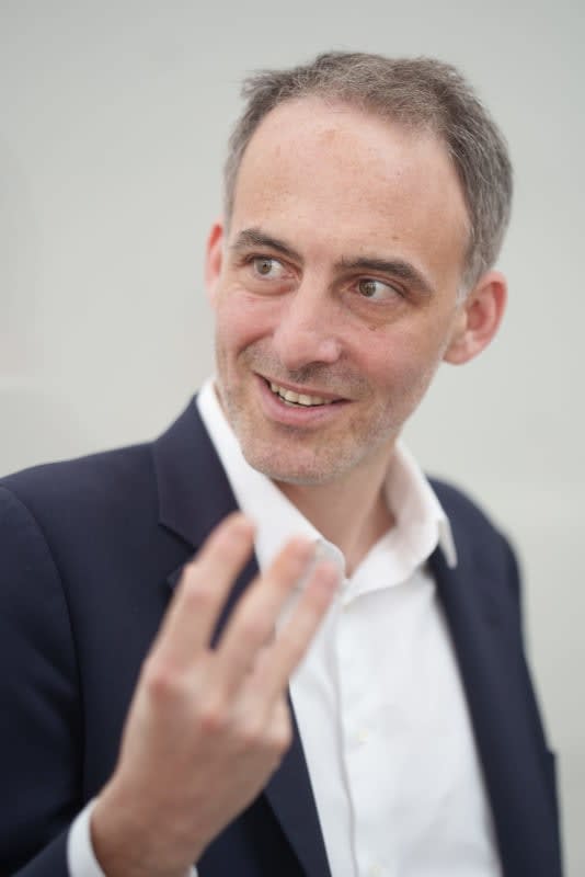 Raphaël Glucksmann au congrès du PSE à Rome en mars 2024