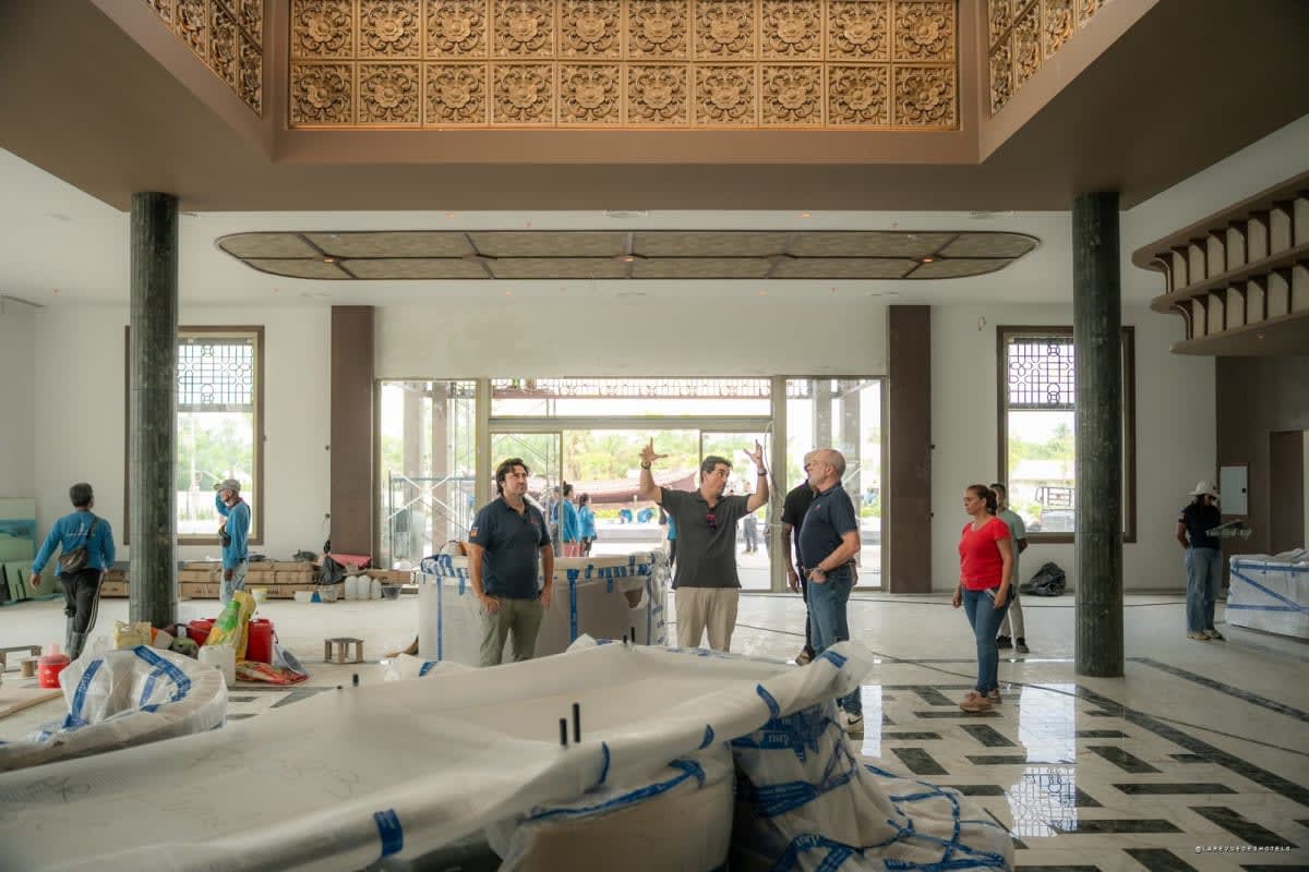 Le lobby de l'Hotel Riu Palace Phuket en cours de finition