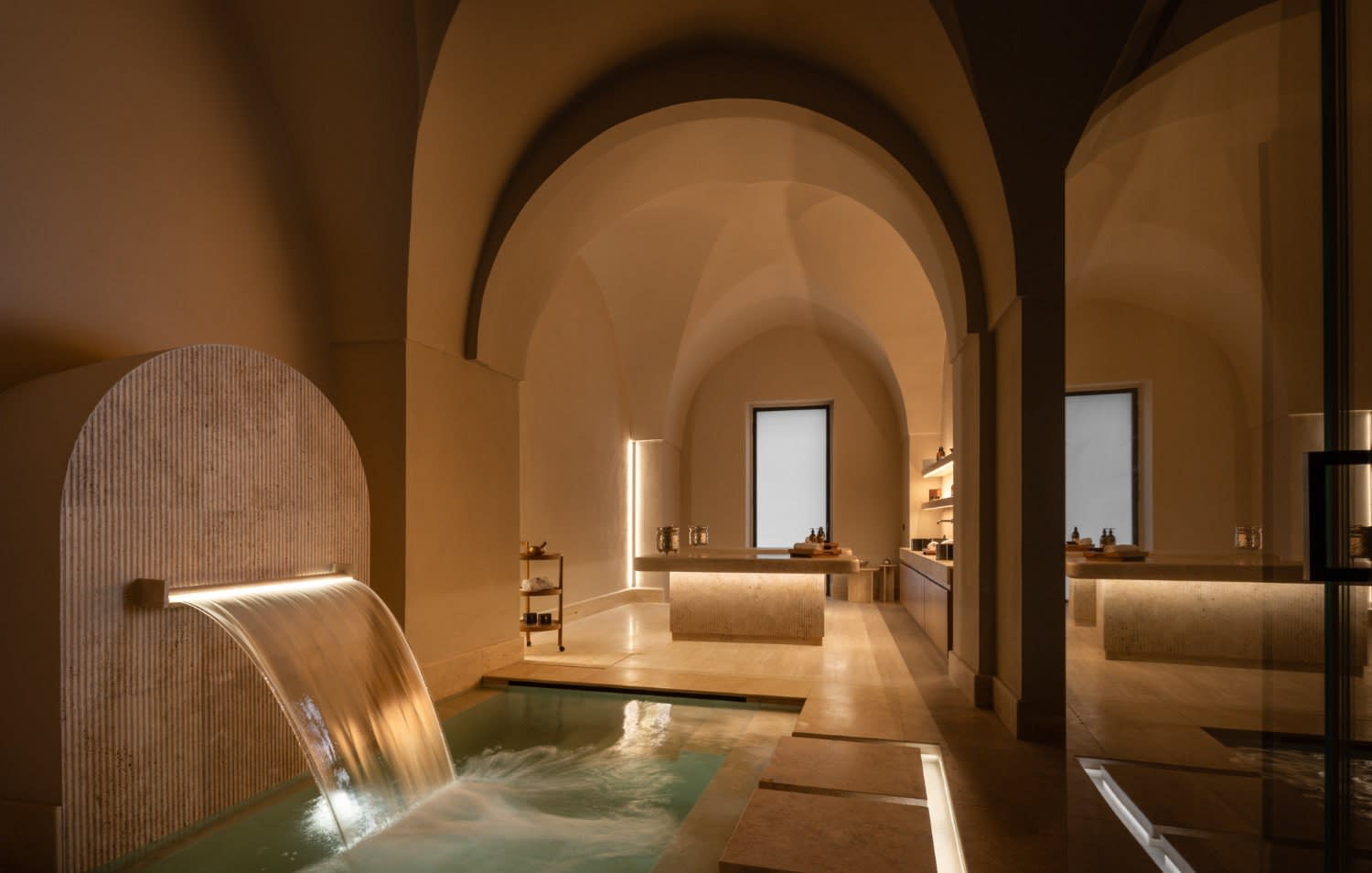 La piscina del spa subterráneo del Patria Palace