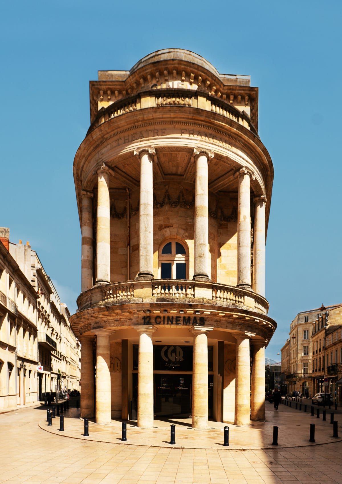 France | Bordeaux | 12 Cinemas | Theatre Francais