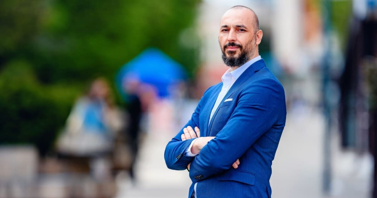 Ionuț-Bogdan Cărăușu: Lupul își schimbă părul, dar năravul ba! Ionuț-Bogdan Cărăușu: Lupul își schimbă părul, dar năravul ba!